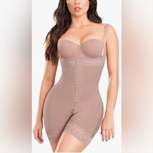 Strapless short shapewear with Hooks for women | Invisible butt lift